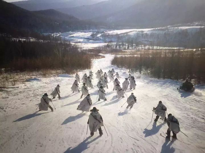 《林海雪原》剧组：“剿匪小分队”纵横威虎山