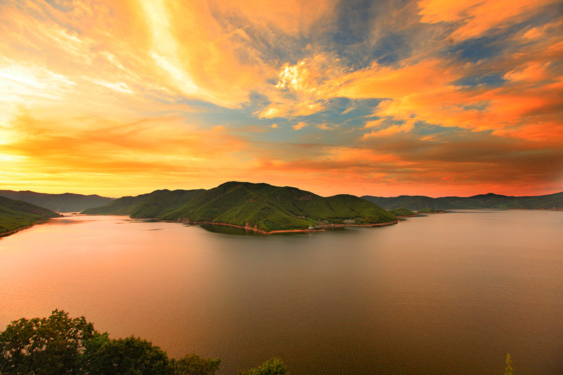 威虎山莲花湖 莲花夕照